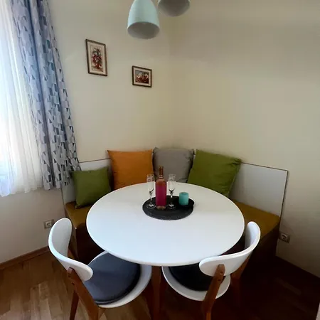 Sea Vibes - Modern Near The & Center, Διαμέρισμα